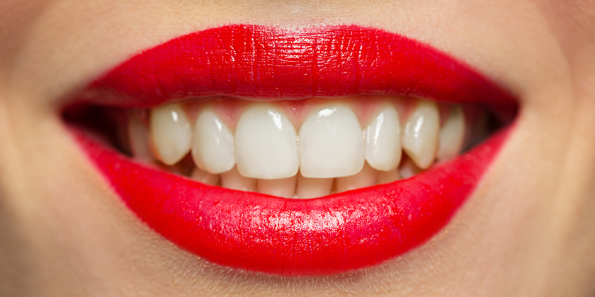 How to Choose the Right Smile Makeover Specialist
