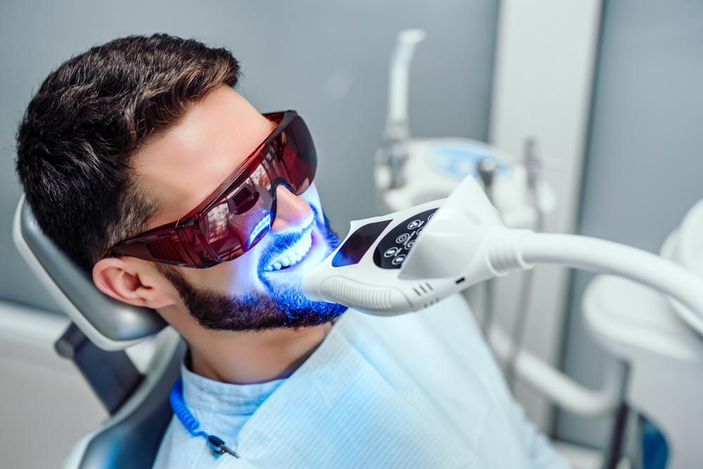 The Benefits And Drawbacks Of Laser Teeth Whitening
