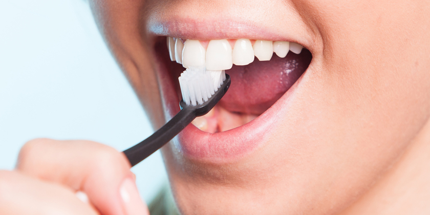 clean teeth between meals
