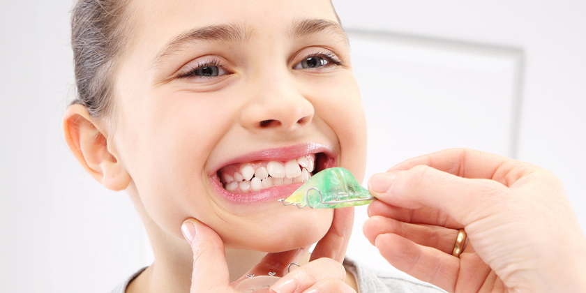 What Causes Crowded Or Crooked Teeth?